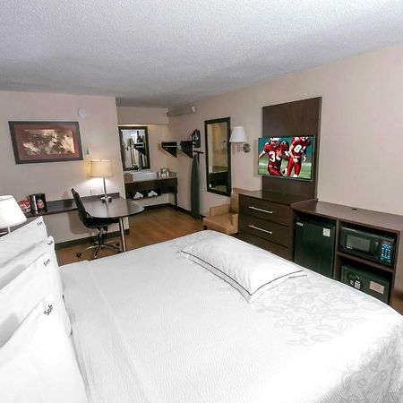 Red Roof Inn Plus+ Statesville Eksteriør bilde